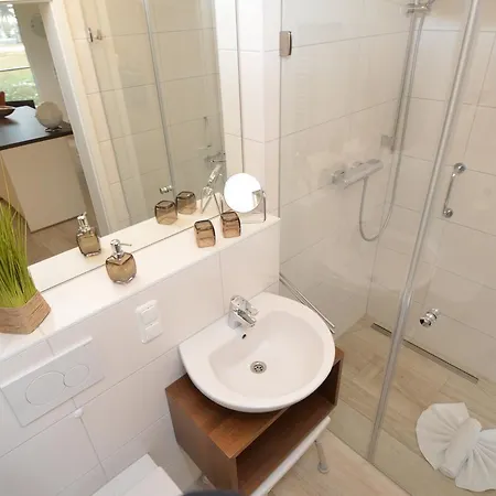Strandvilla - Auszeit Mit Sauna Und Whirlpool Apartamento *